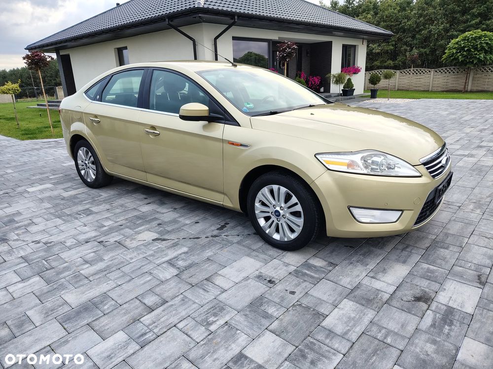 Ford Mondeo 2.0 Ghia X100 / X - 2