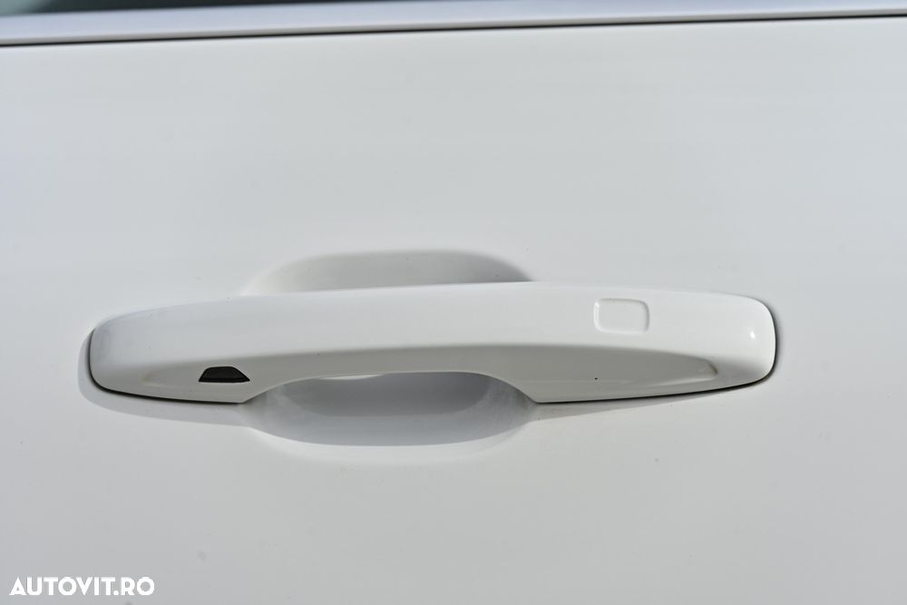 Volvo XC 60 D5 AWD Geartronic RDesign - 35