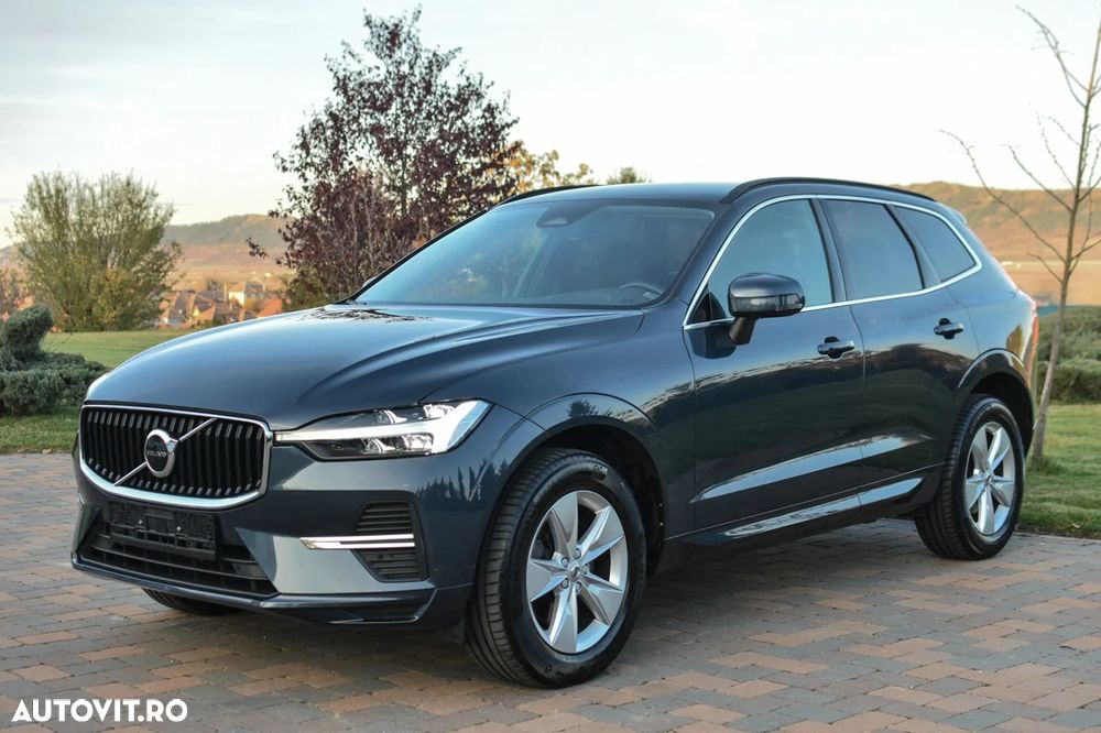 Volvo XC 60 B4 MHEV AT AWD Core - 10