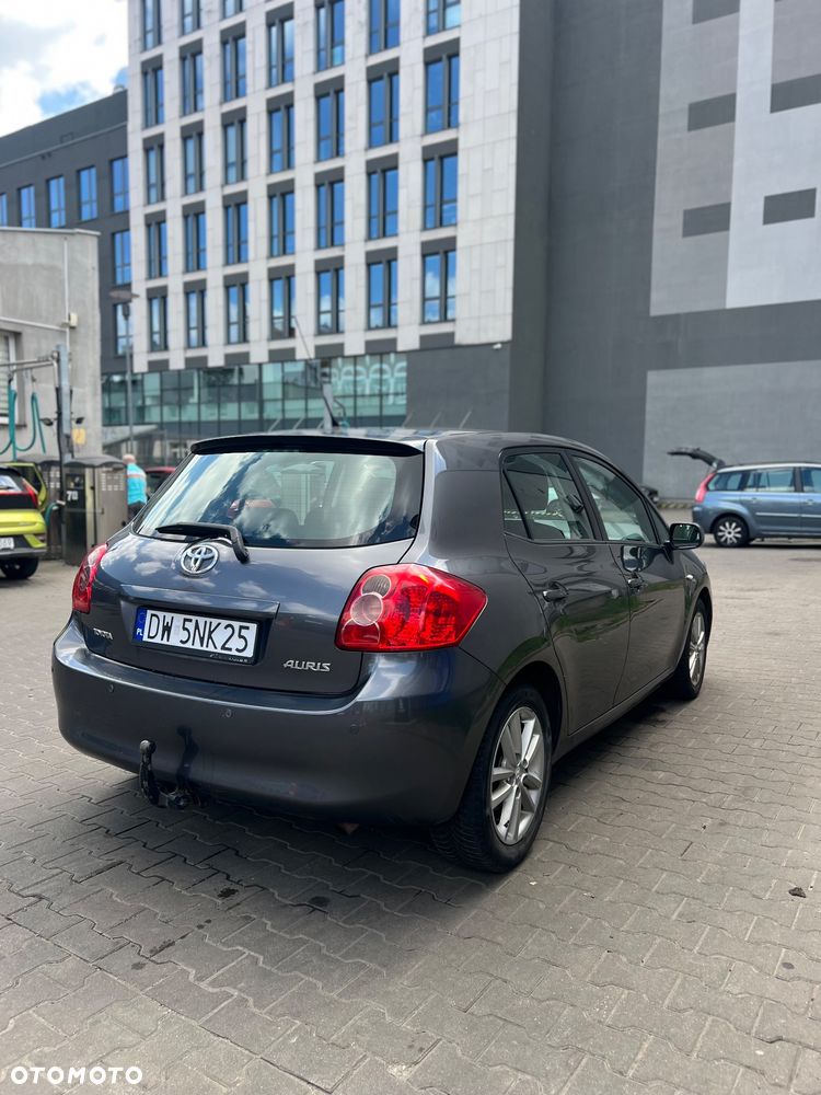 Toyota Auris 1.6 VVT-i Luna MM - 3