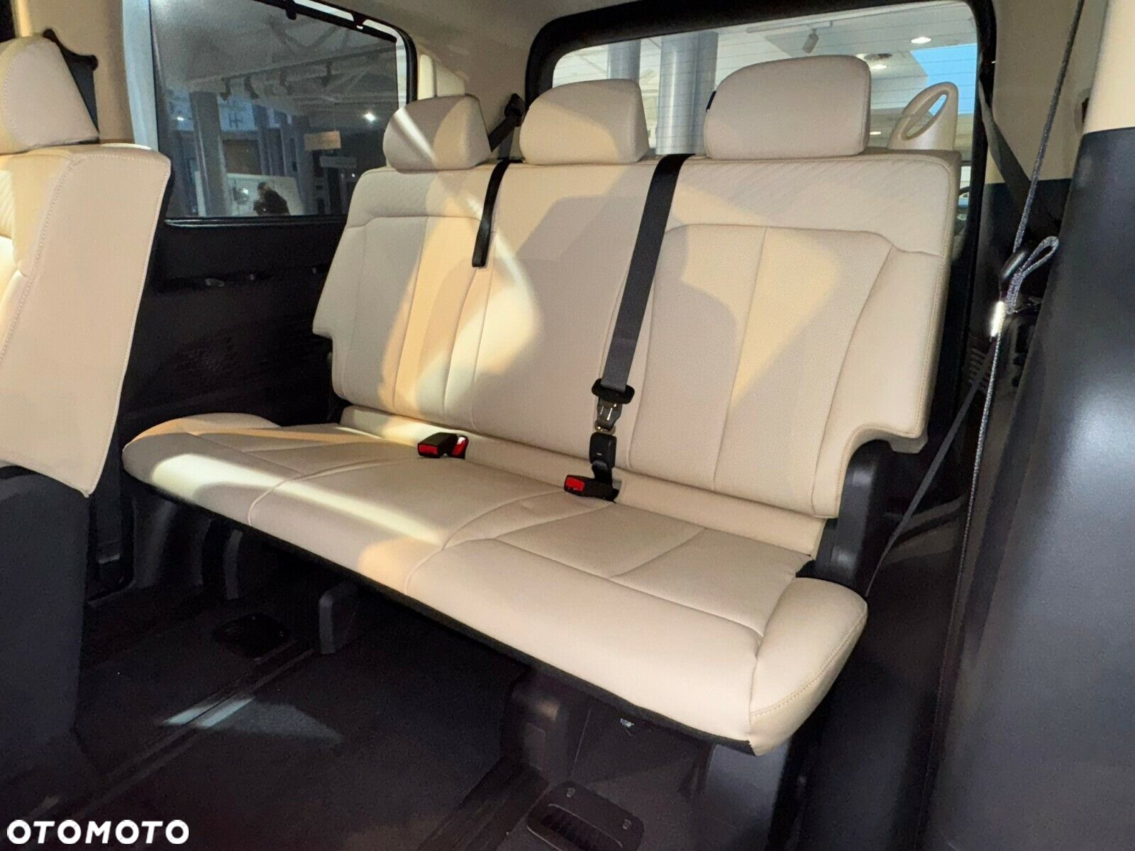 Hyundai Staria - 13