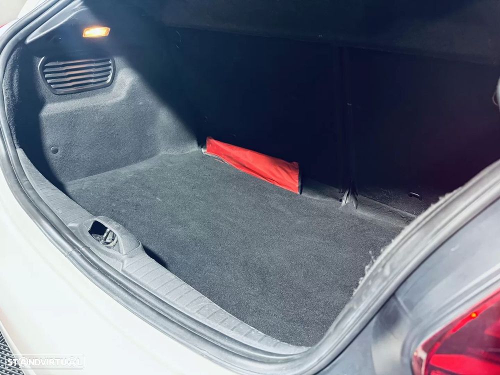 Peugeot 208 1.6 BlueHDi Allure - 14
