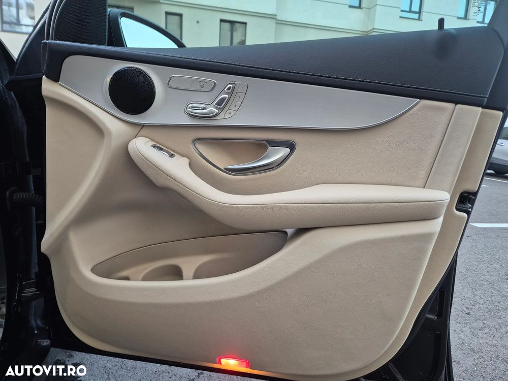 Mercedes-Benz GLC 220 d 4MATIC - 32