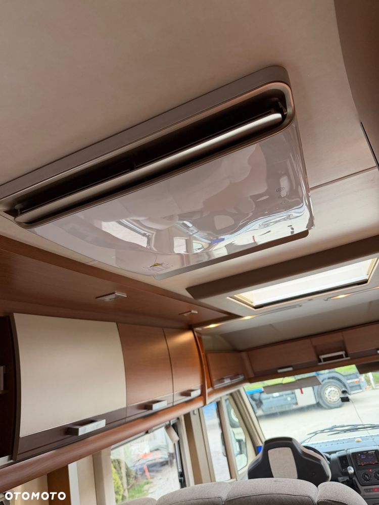KNAUS Sunliner 700 Lg - 25
