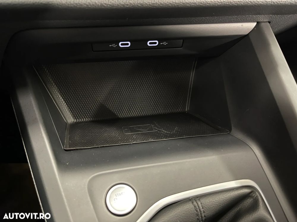 Volkswagen Golf 1.0 TSI Life - 24