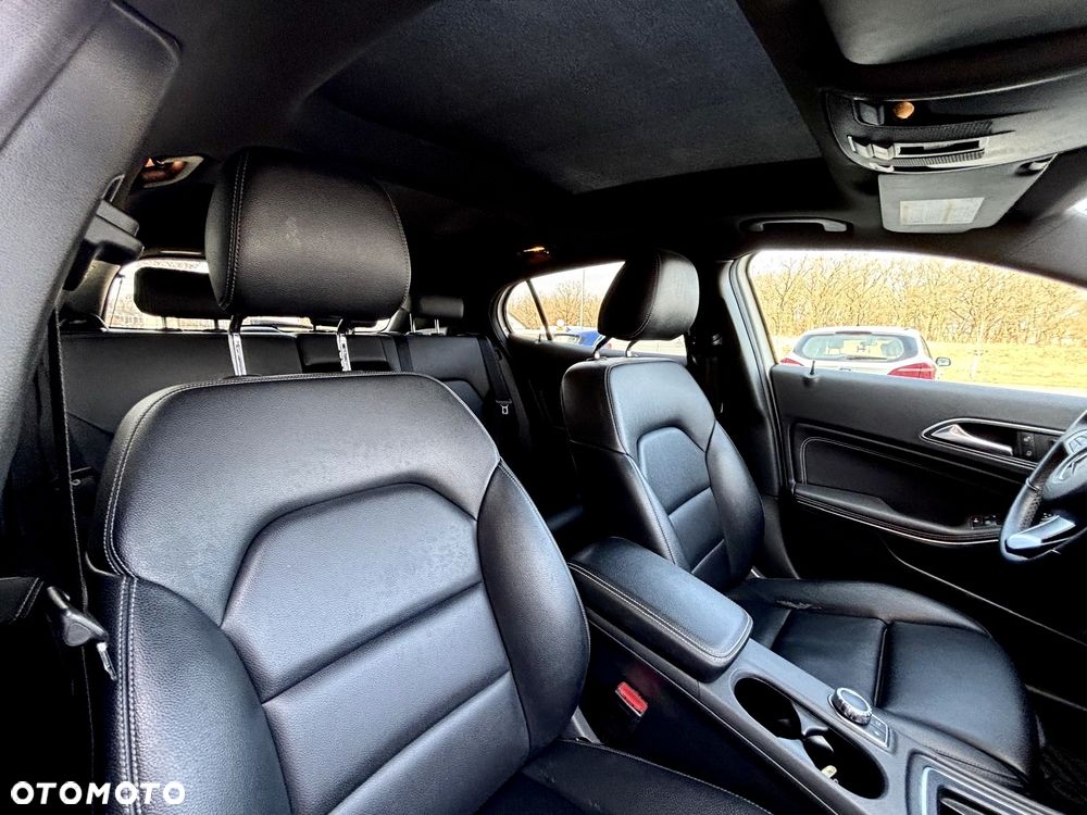 Mercedes-Benz GLA 250 4-Matic - 21