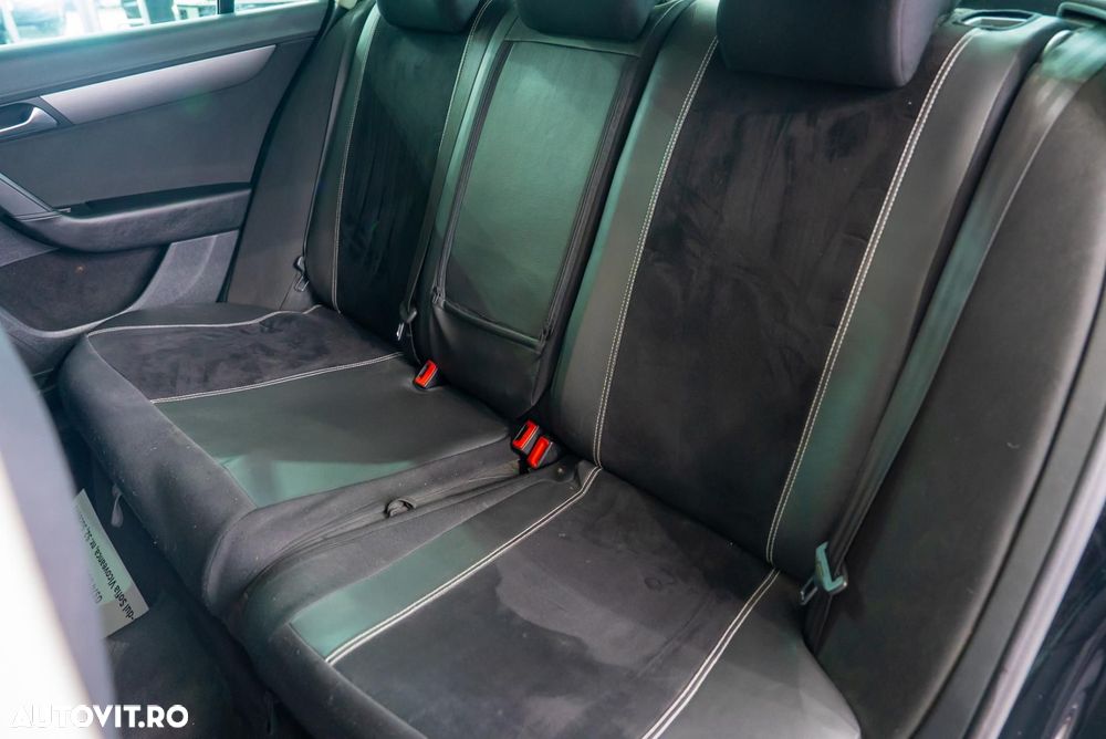 Volkswagen Passat - 22