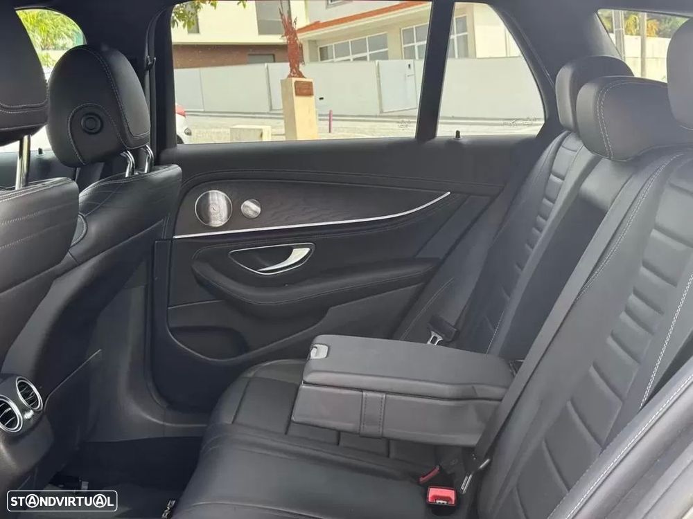 Mercedes-Benz E 300 de AMG Line - 14