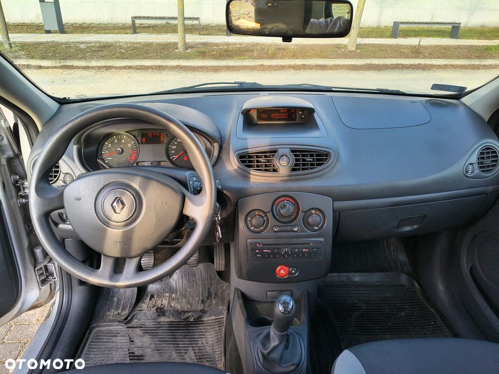 Renault Clio 1.2 16V 75 Dynamique - 18