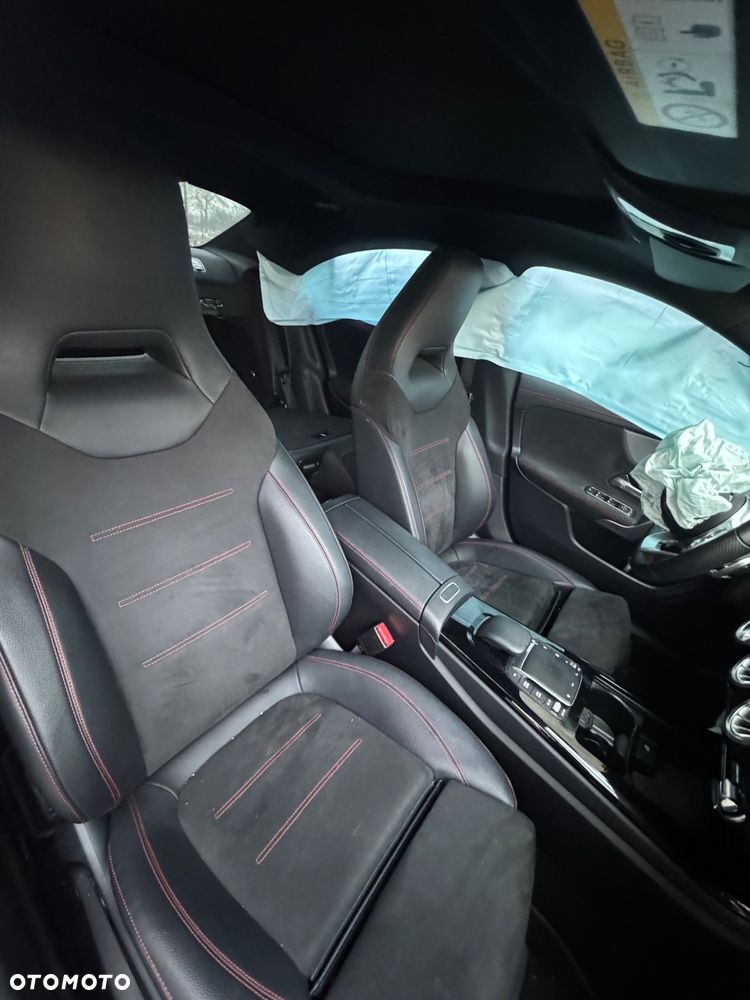 Mercedes-Benz CLA 180 d 7G-DCT AMG Line - 9