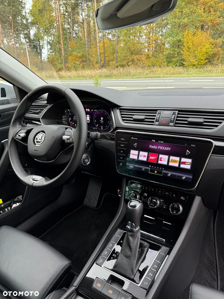 Skoda Superb 2.0 TDI SCR L&K DSG - 9