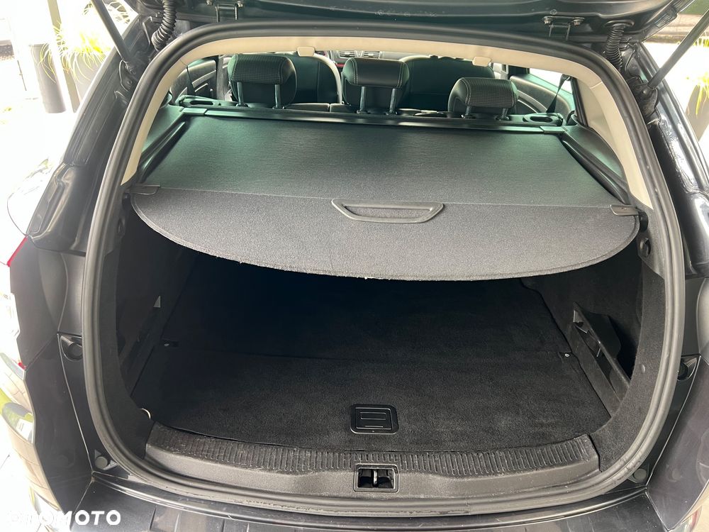 Renault Megane Grandtour TCe 220 Start & Stop GT 220 - 33