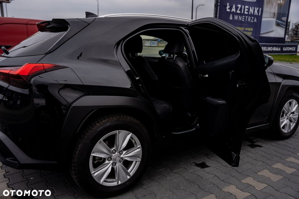 Lexus UX - 23