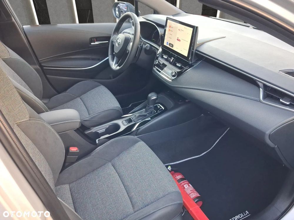 Toyota Corolla 2.0 Hybrid Style - 17