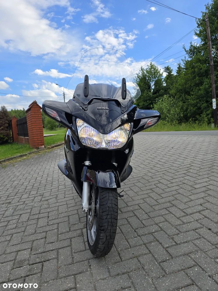 Honda ST - 6
