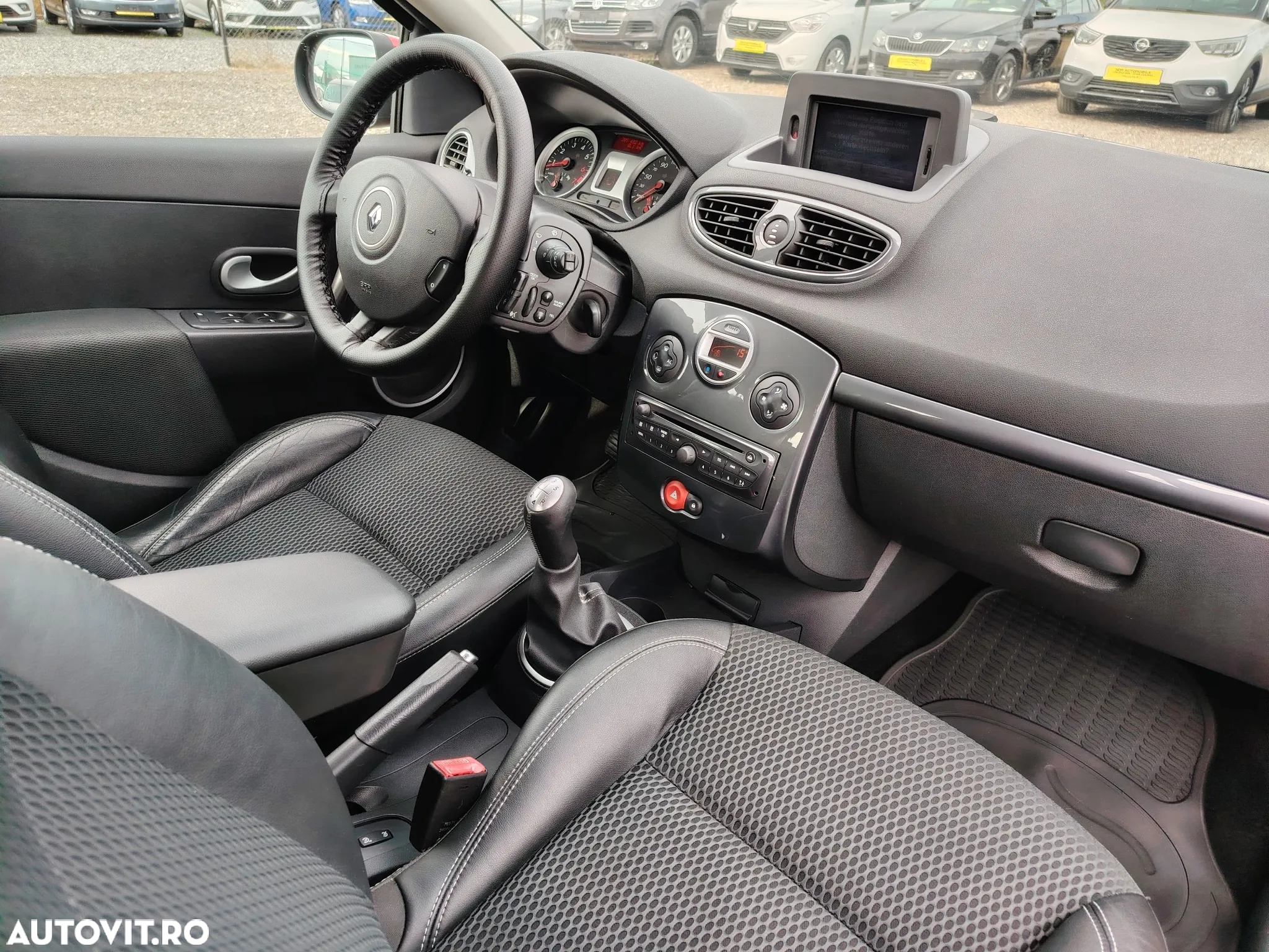 Renault Clio 1.2 16V TCE Exception - 10