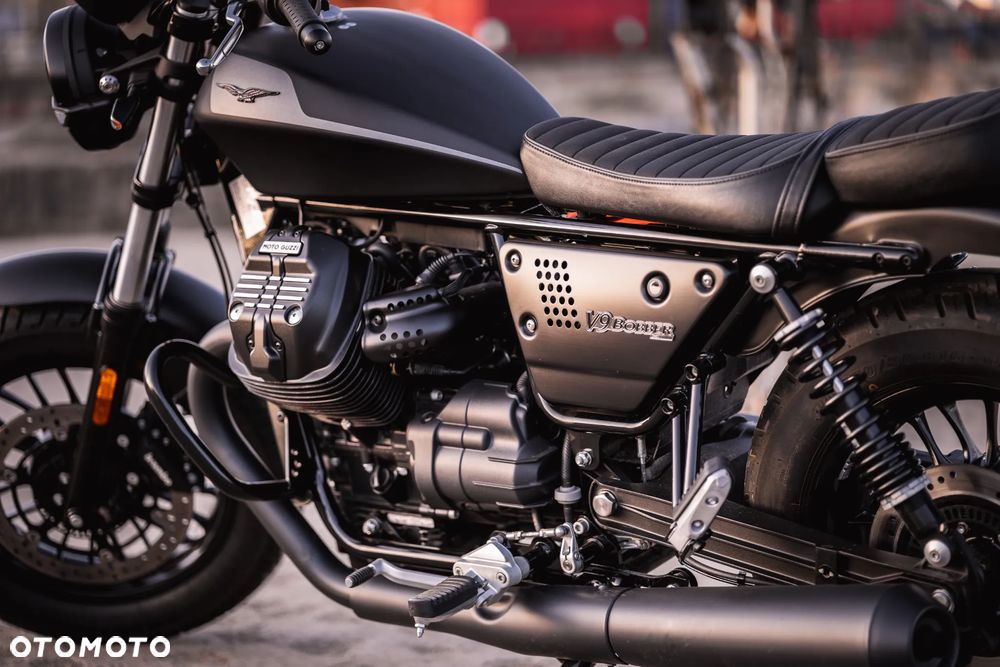 Moto Guzzi V9 - 2