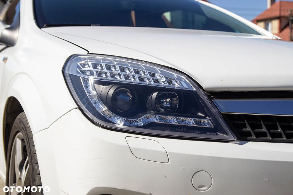 Opel Astra 1.8 Sport - 8