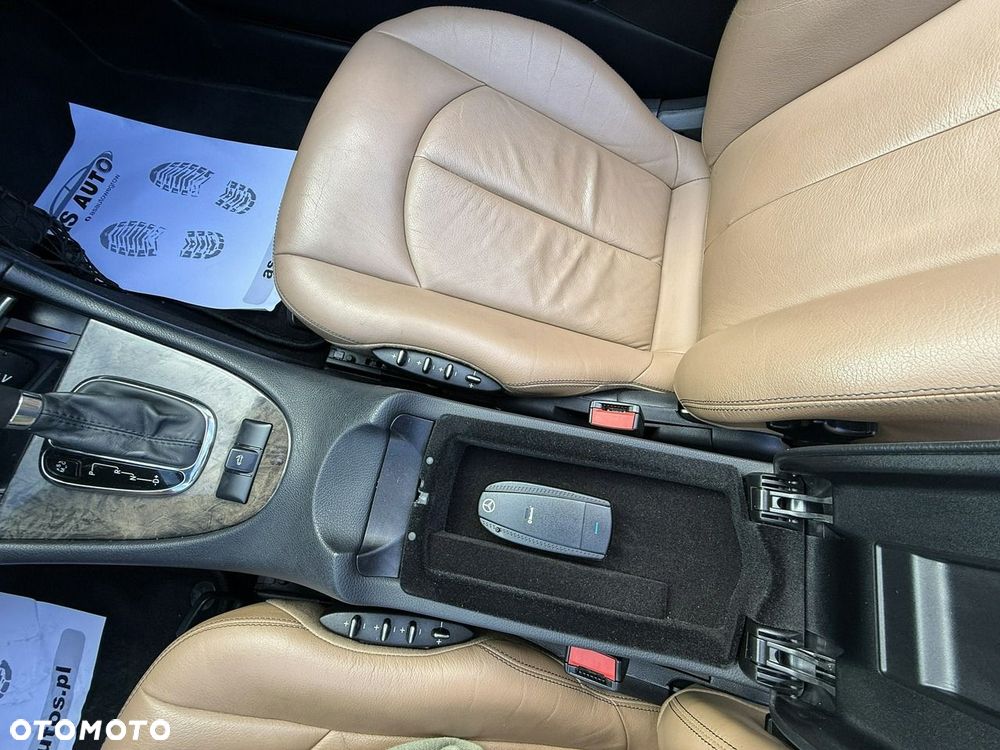 Mercedes-Benz CLK 350 Avantgarde - 12