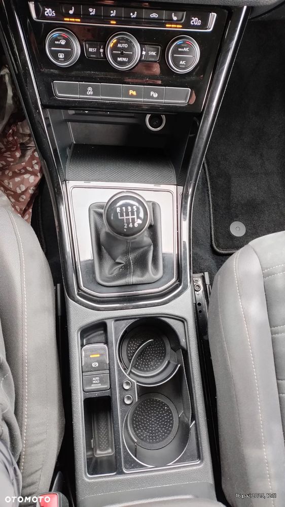 Volkswagen Touran 1.4 TSI (BlueMotion Technology) Highline - 34