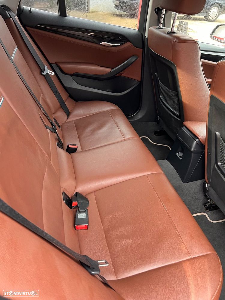 BMW X1 18 d xDrive Auto Line Sport - 10