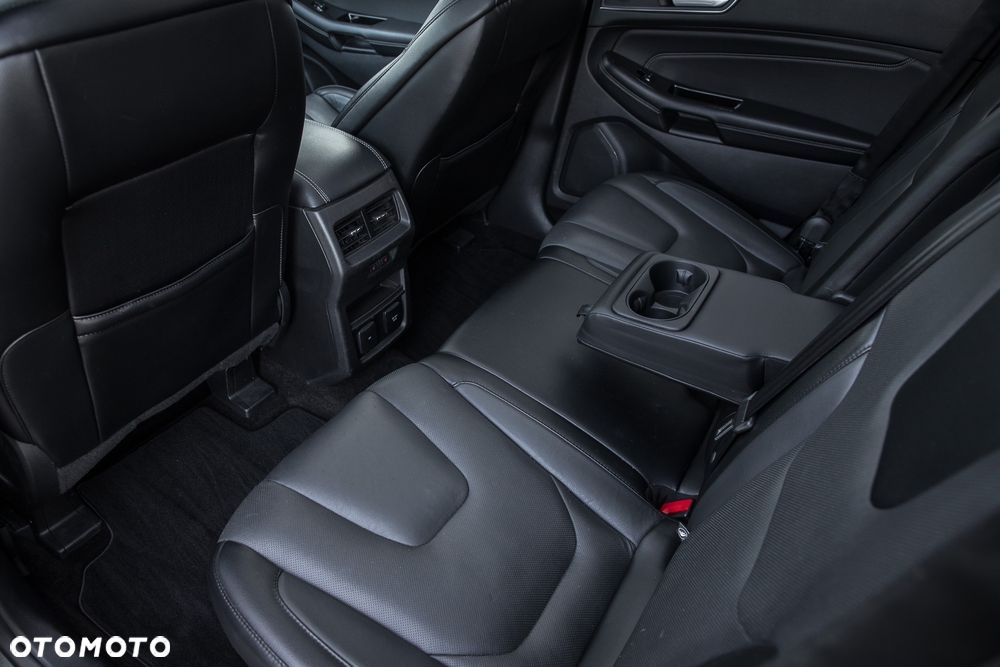 Ford Edge - 32