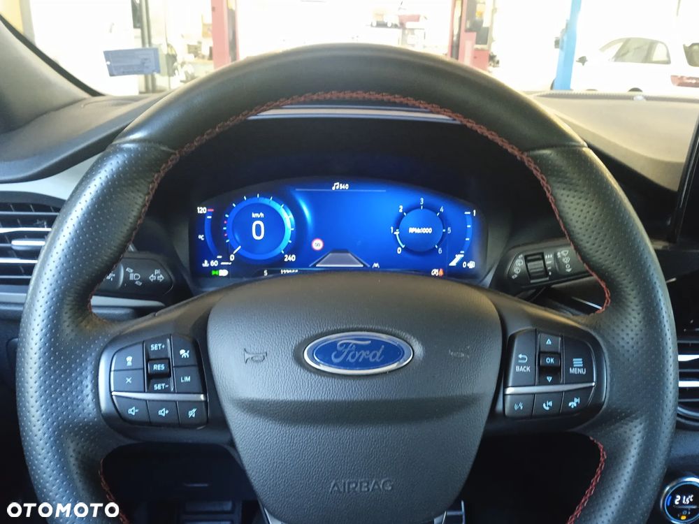 Ford Kuga 2.0 EcoBlue Hybrid ST-LINE X - 33