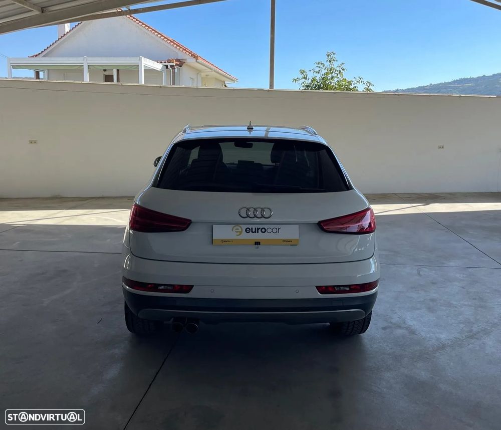 Audi Q3 2.0 TDI Design S tronic - 4