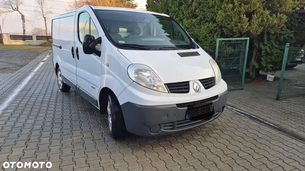 Renault TRAFIC - 1