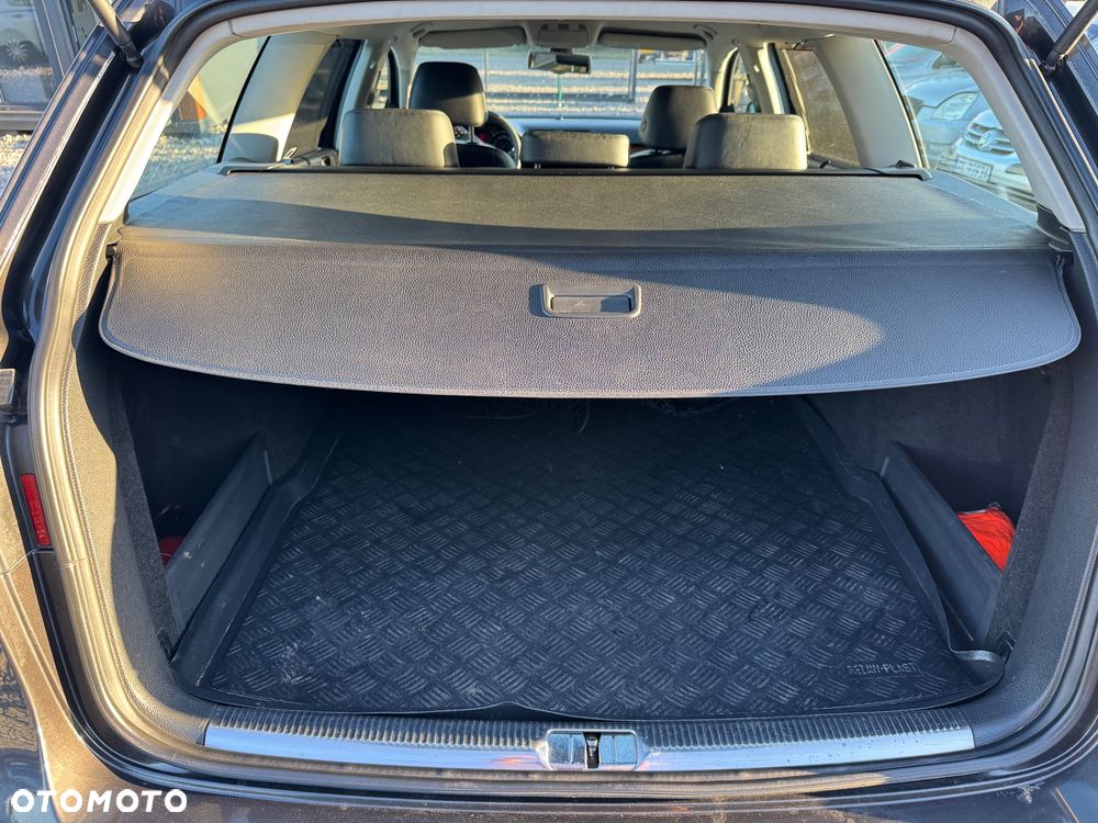 Volkswagen Passat 2.0 TDI Highline - 21