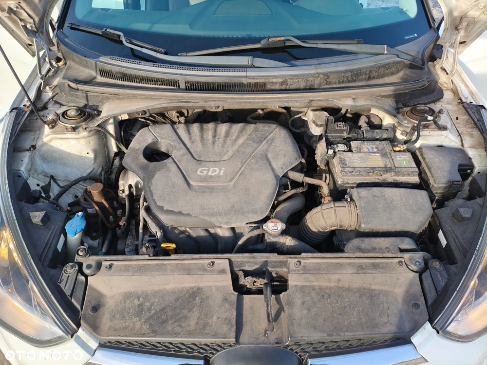 Hyundai Veloster 1.6 Premium - 11