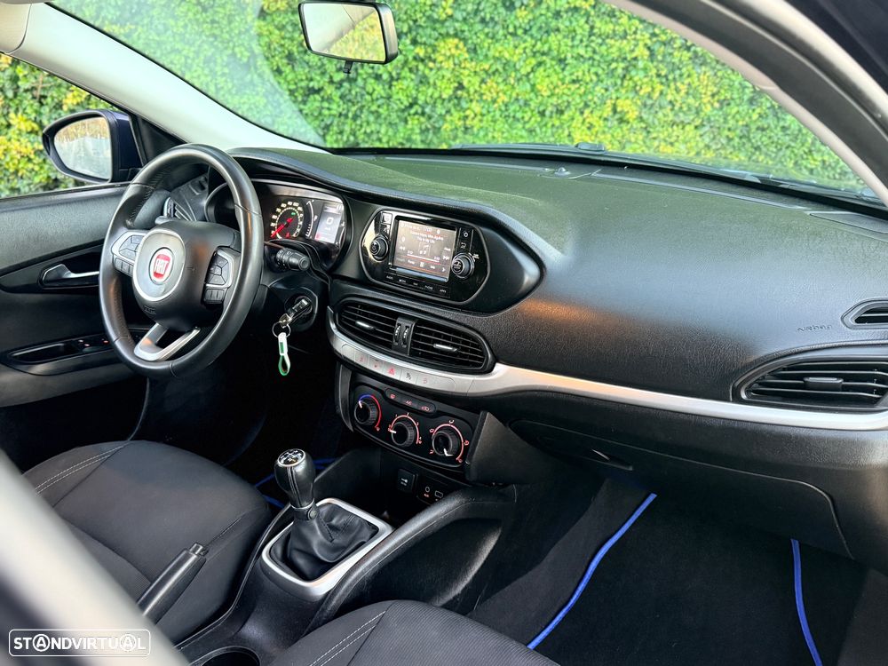 Fiat Tipo Station Wagon 1.3 M-Jet Easy J17 - 21