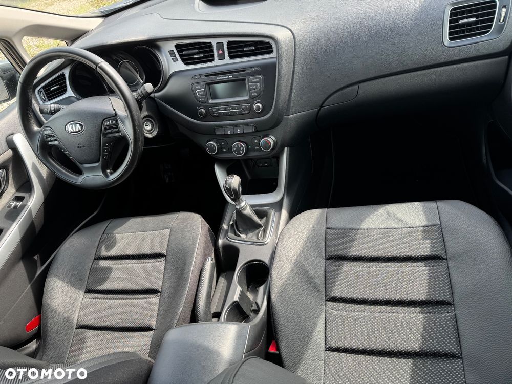 Kia Ceed - 14