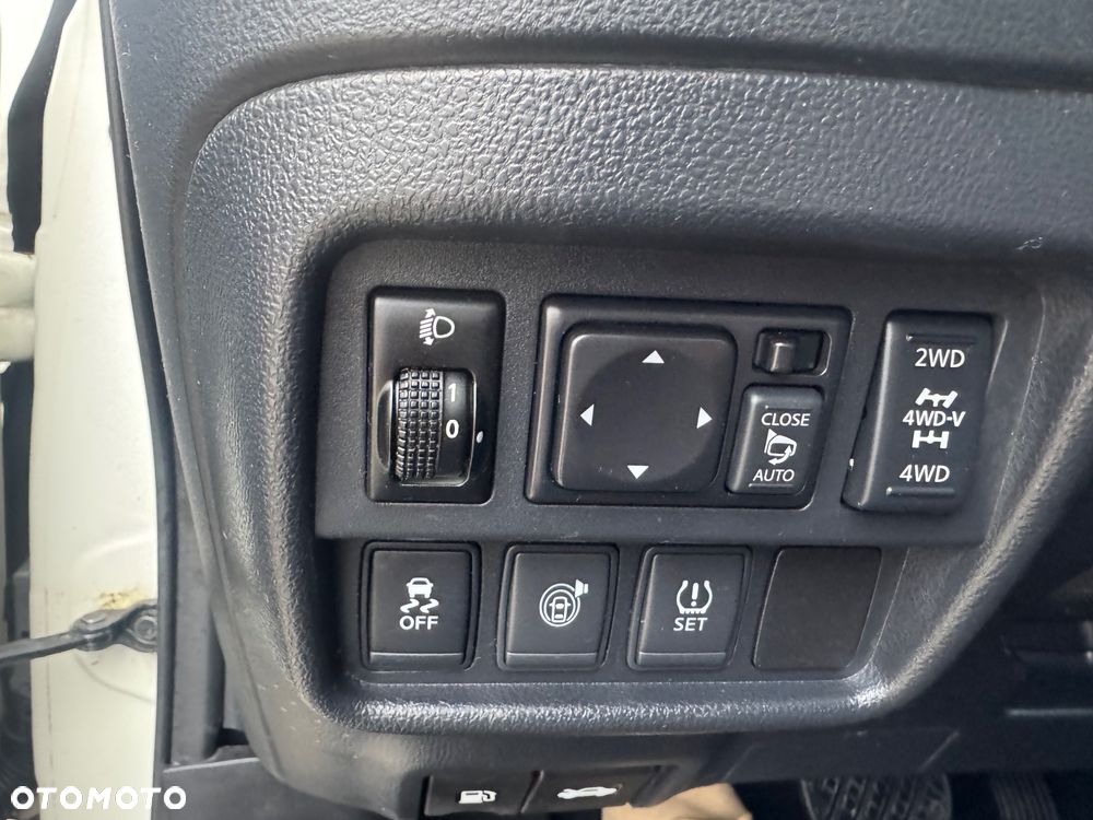 Nissan Juke 1.6 DIG-T Tekna (lea) EU6 - 26