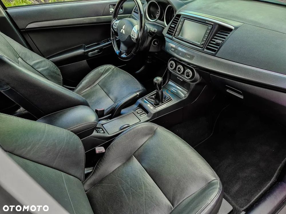 Mitsubishi Lancer 1.8 Instyle NAVI - 11