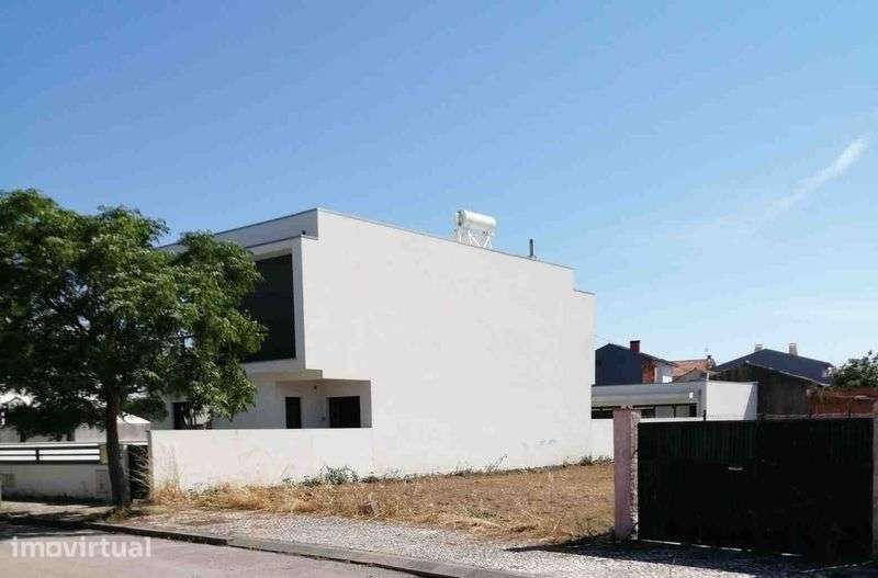 Terreno em urbanização - Aveiro