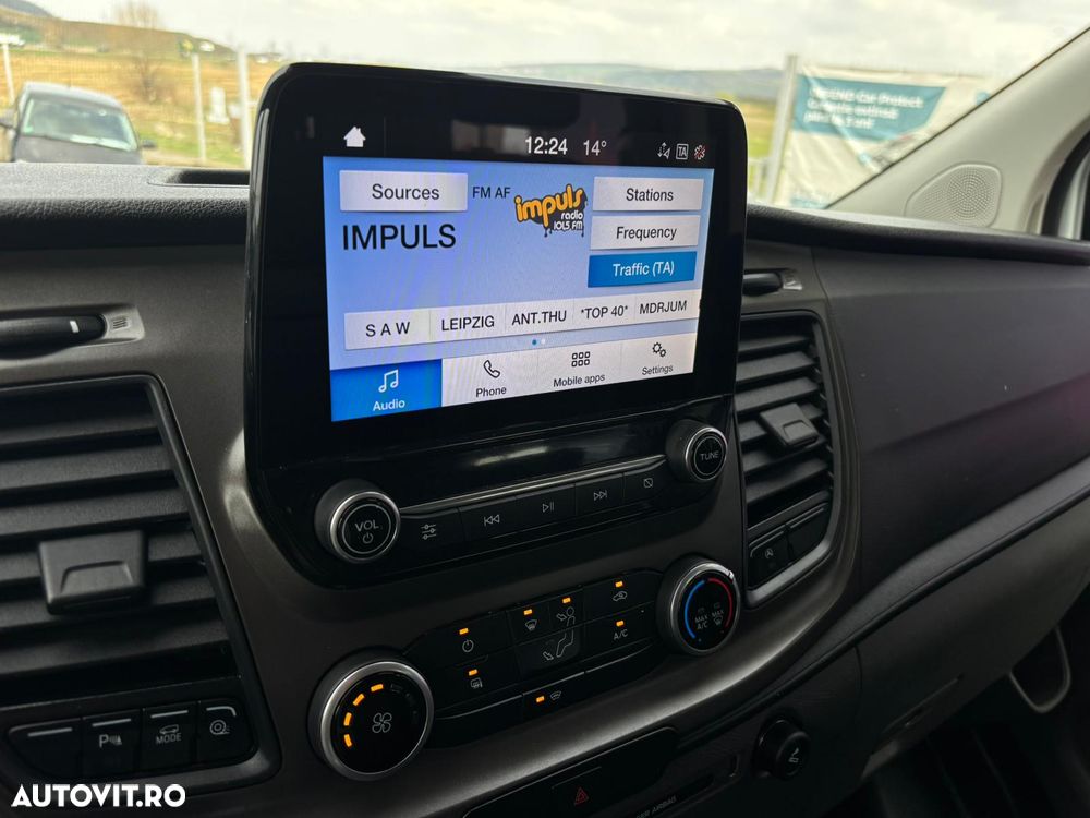 Ford TRANSIT CUSTOM - 17