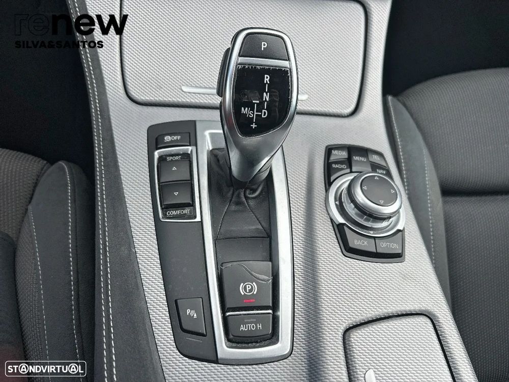BMW 520 d xDrive Auto — fotografia 17