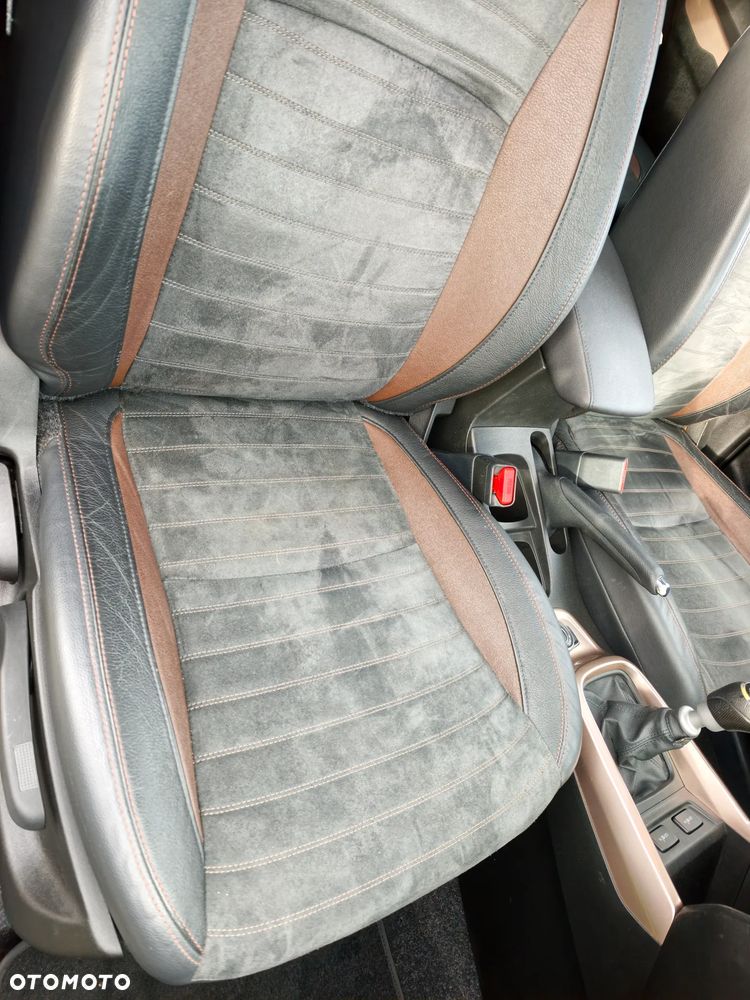 Suzuki Vitara 1.6 DDiS (4x4) Allgrip Comfort+ - 26