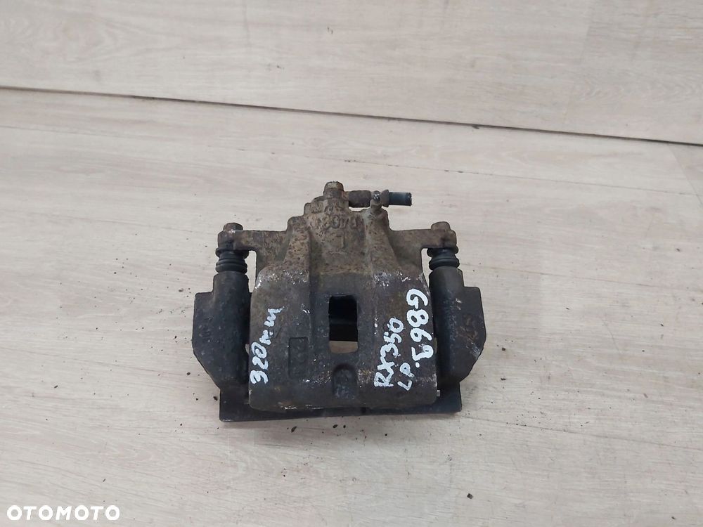 LEXUS RX II 330 350 450h zacisk jarzmo lewy przód - 1