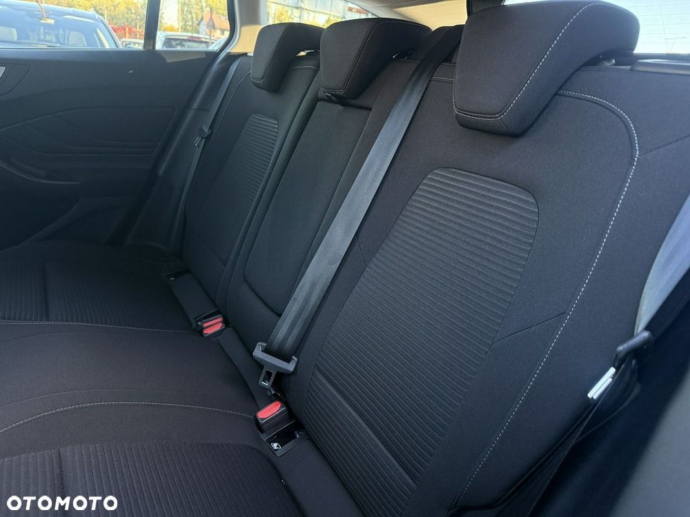 Ford Focus 1.5 EcoBlue STart-Stopp-System TITANIUM X - 32