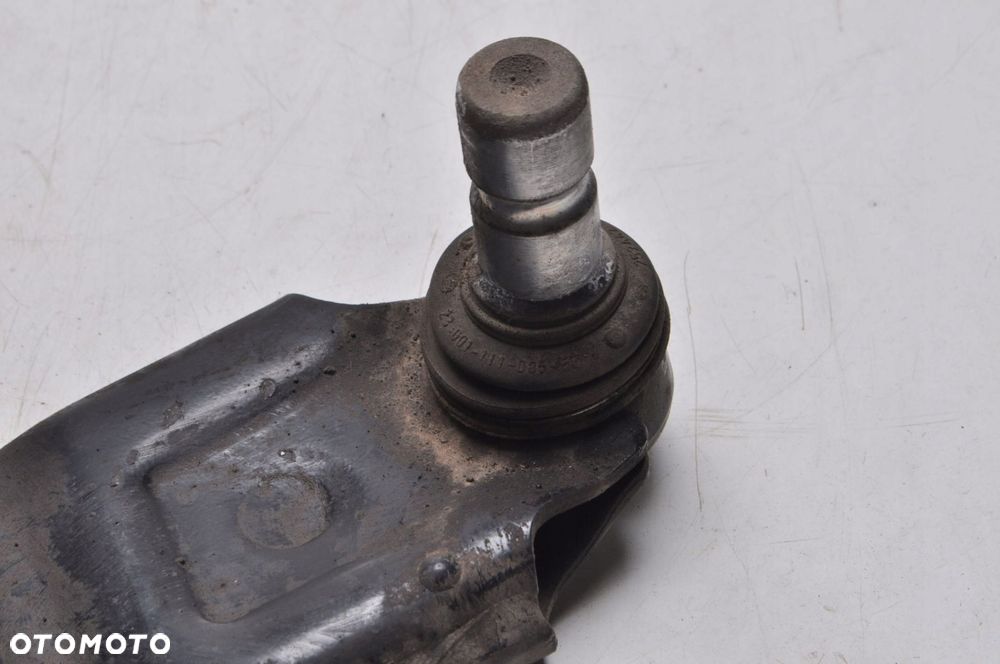 MINI F60 WAHACZ LEWY PRZÓD - 3