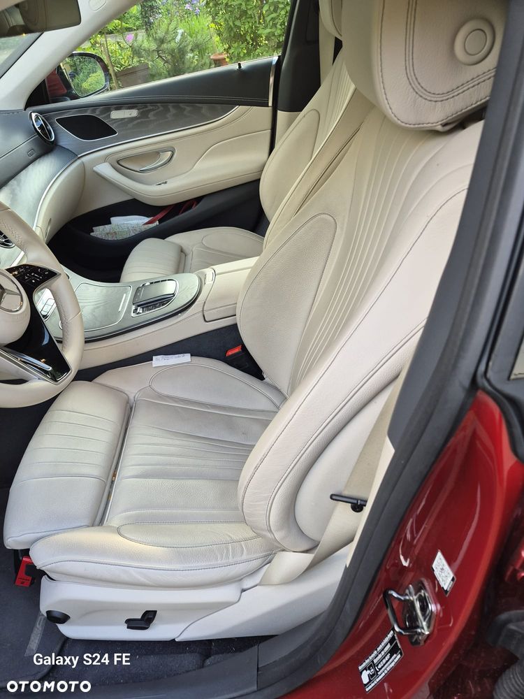Mercedes-Benz CLS 300 d 4Matic 9G-TRONIC AMG Line - 4
