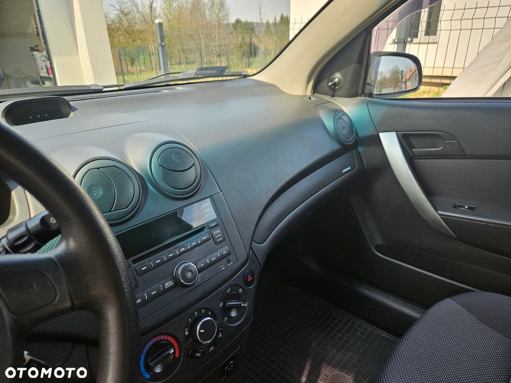Chevrolet Aveo 1.2 16V Base+ - 14