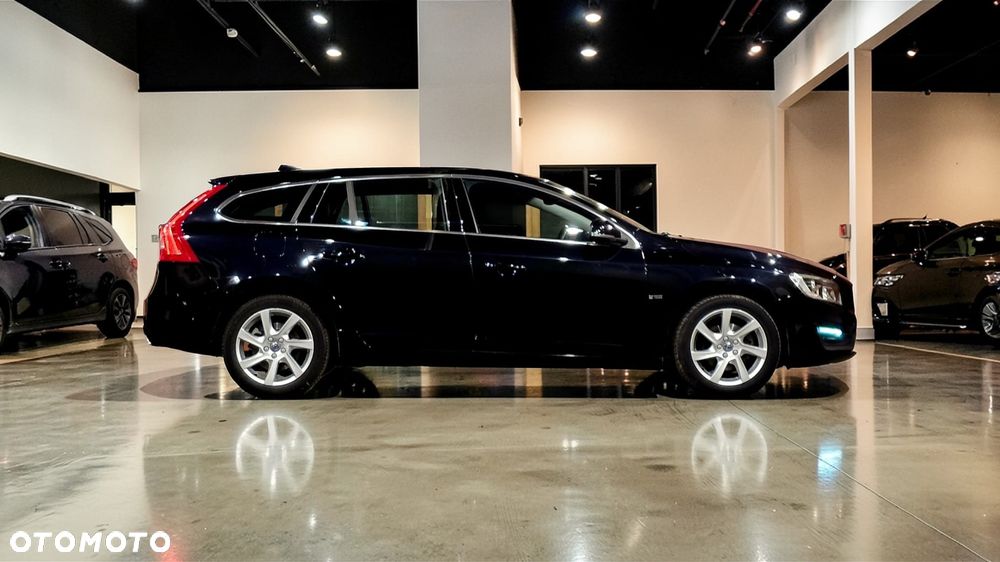 Volvo V60 D4 Drive-E Momentum - 15