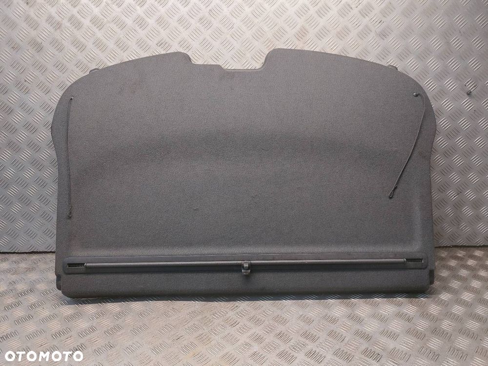 PÓŁKA BAGAŻNIKA Z ROLETĄ TOYOTA AVENSIS T25 HATCHBACK - 1