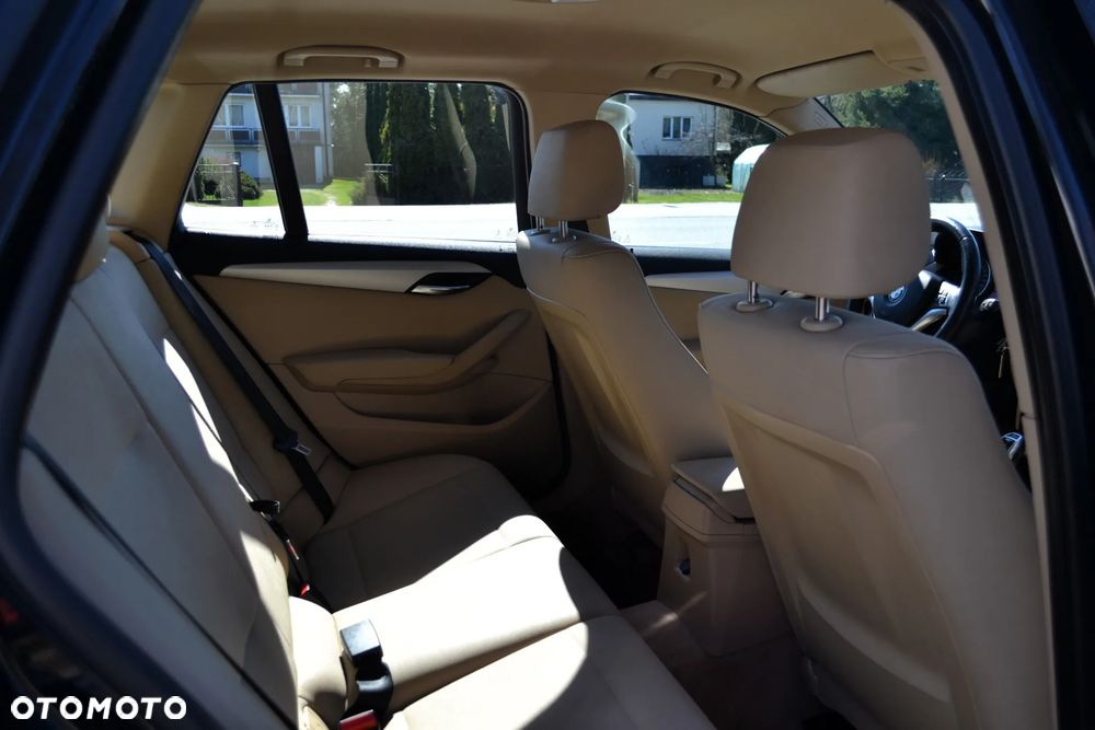 BMW X1 xDrive18d Sport Line - 10