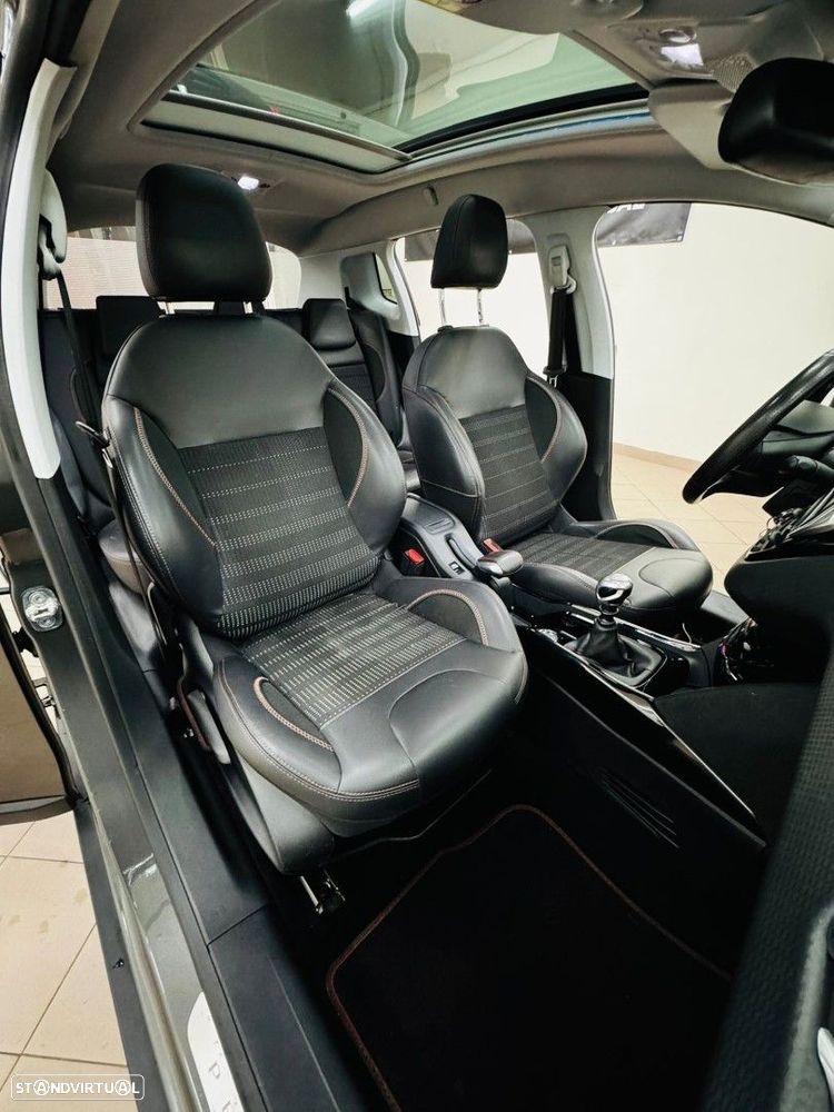 Peugeot 2008 1.2 PureTech GT Line - 12