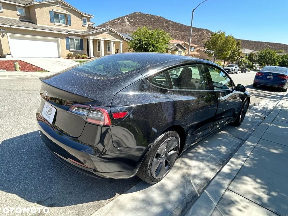 Tesla Model 3 Standard Reichweite Plus Hinterradantrieb - 2