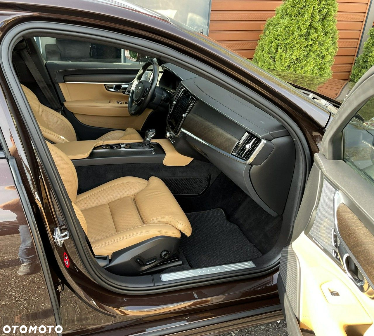 Volvo V90 Cross Country T6 AWD - 25